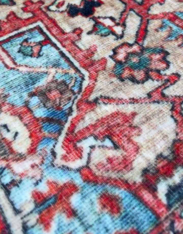 Heriz Persian-Style Rug – Red & Blue Harmony
