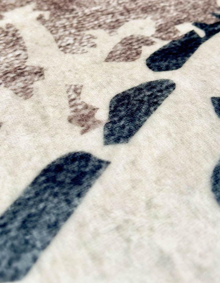 Flow Line – Modern Abstract Rug