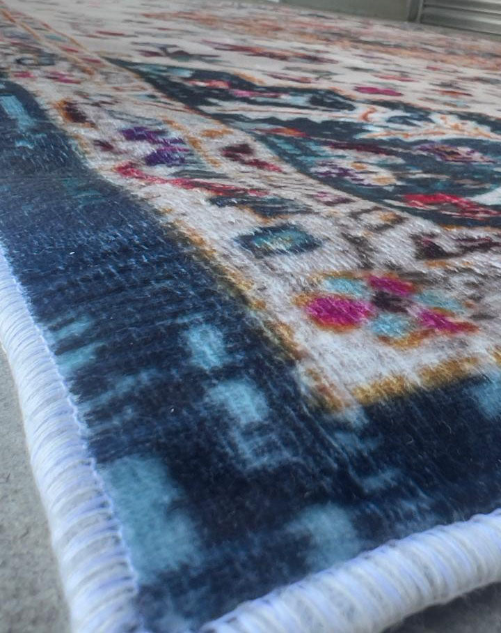 Persian-Style Floral Rug – Vibrant Colors on Cream Base