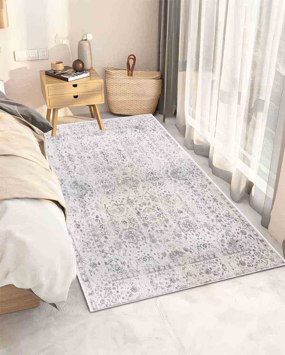 Linda simple white vintage soft and shinny carpet