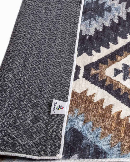 Nani modern gray and brown soft and shinny carpet