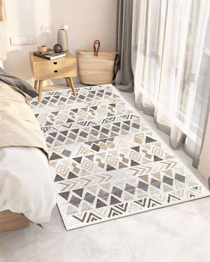 Ruby modern kilim beige soft and shinny carpet