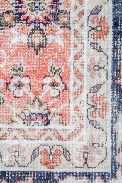 Persian Rose – Classic Oriental Rug