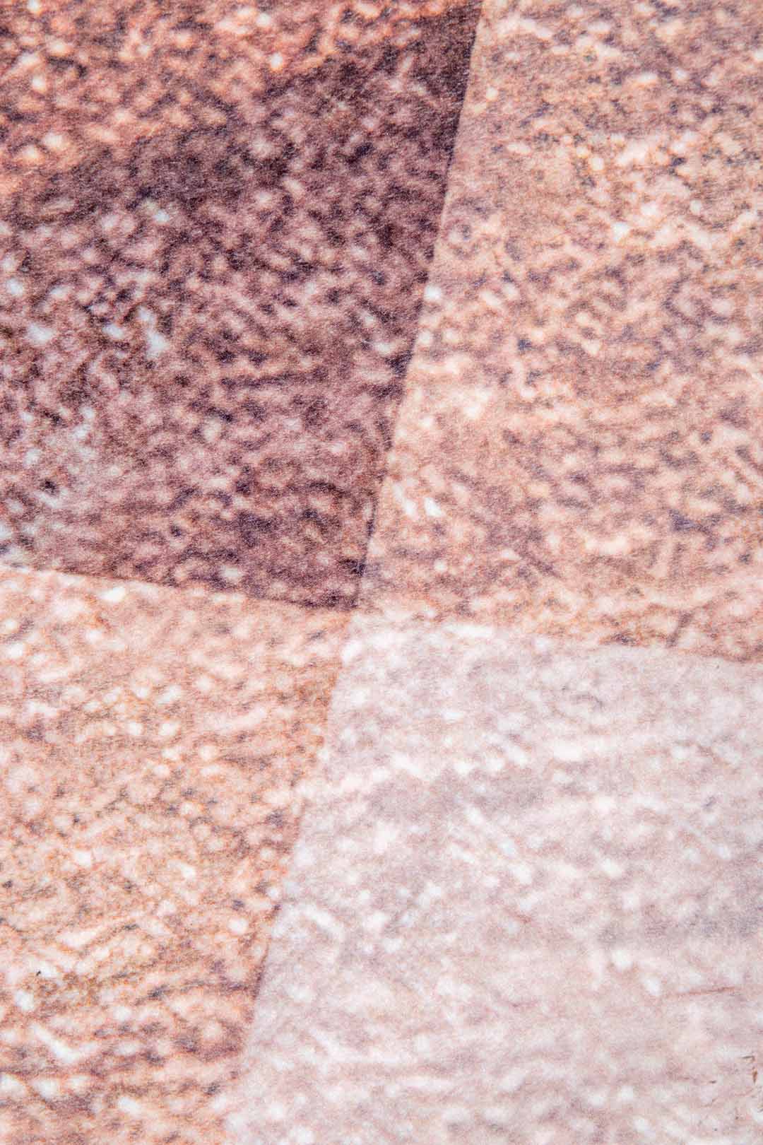 Pure Harmony – Minimalist Rug in Beige Tones